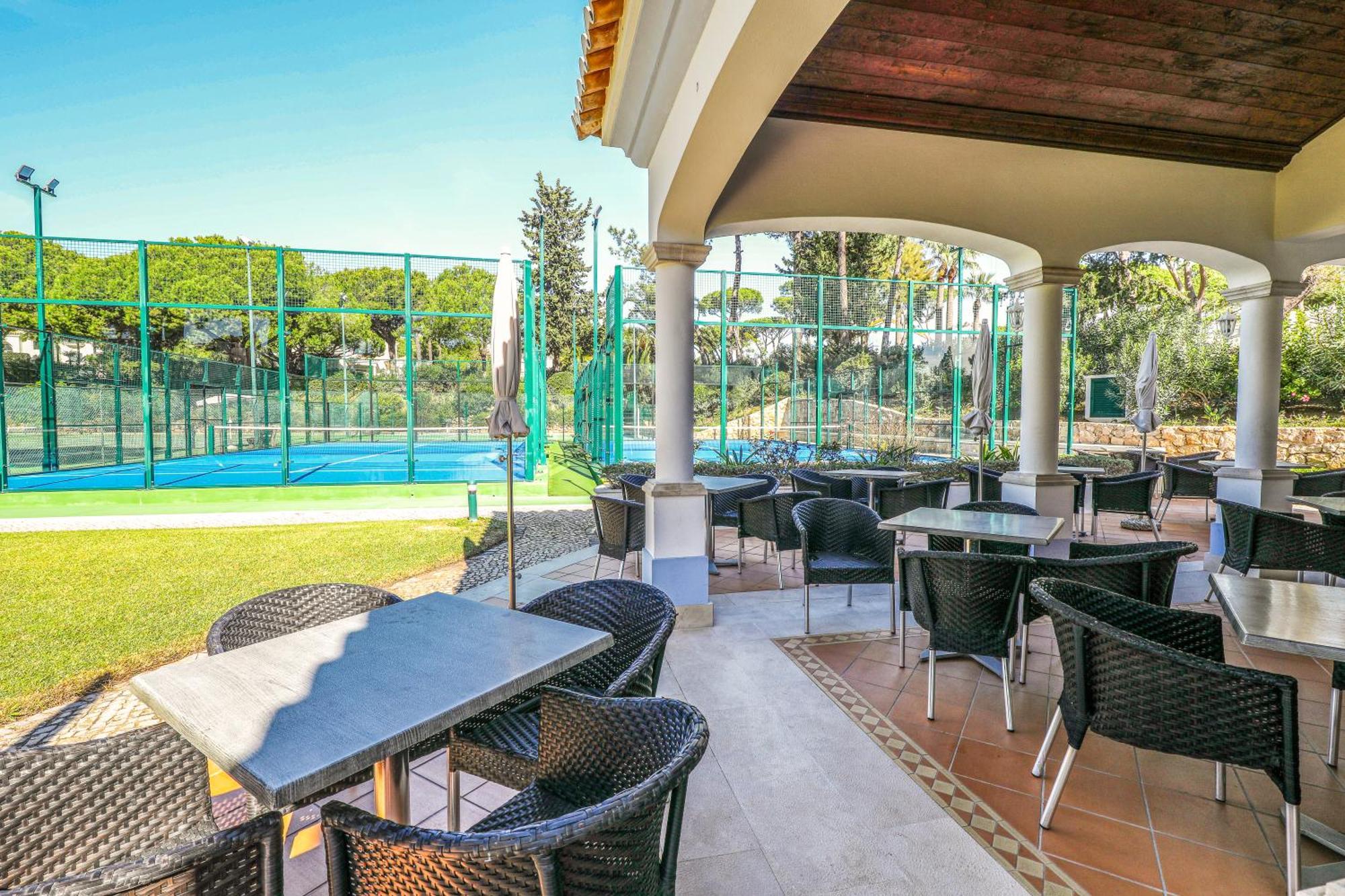 金塔湖 Four Seasons Country Club酒店 外观 照片