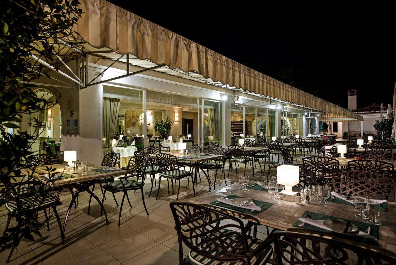 金塔湖 Four Seasons Country Club酒店 外观 照片